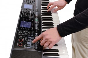 đàn organ Roland E-A7 10