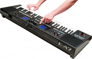 đàn organ Roland E-A7 8